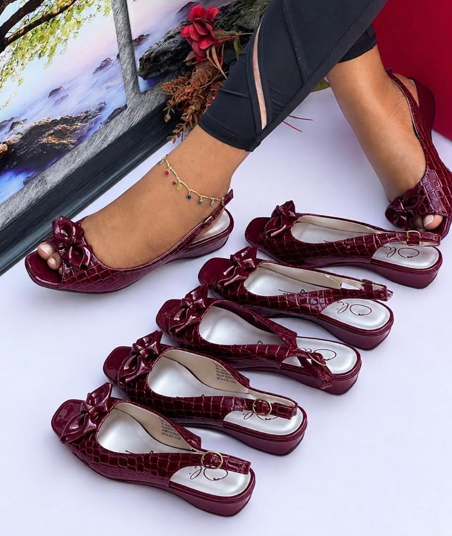 Ladies shoes